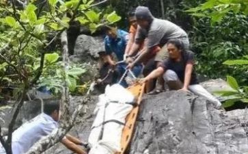 30游客泰国身亡